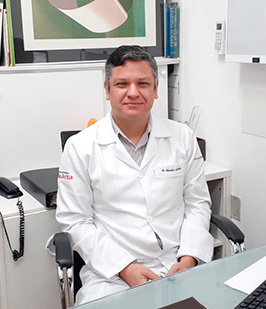 Dr. Renato Labbé Carvalho